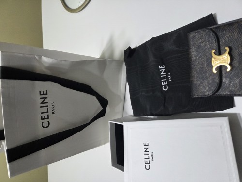 셀린느 트리옹프 지갑